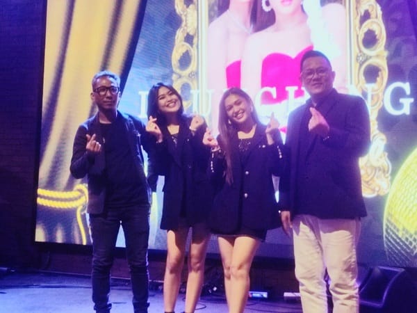 Duo vokal New Sister digawangi Ovi Kirana dan Givri Ta