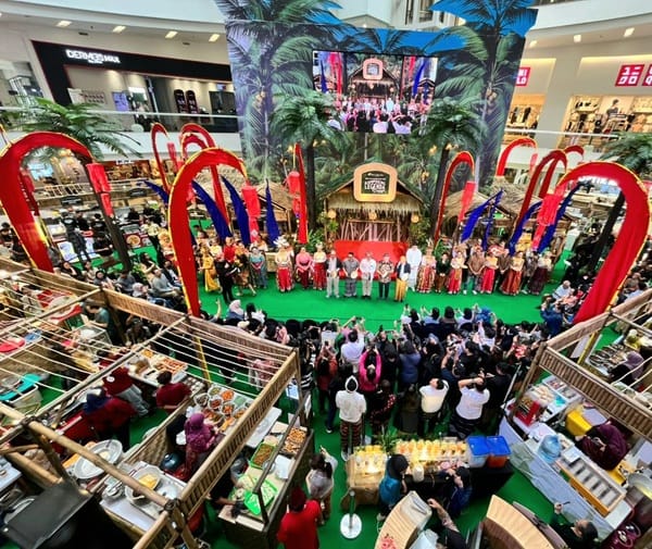 Pembukaan Kampoeng Legenda sebagai event kuliner legendaris dan otentik terbesar di Jakarta yang berlangsung di Mal Ciputra Jakarta dari 13 hingga 24 Agustus 2025. (Foto - Istimewa)
