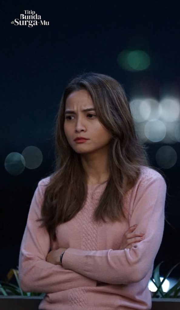 Acha Septriasa di film terbarunya, Titip Bunda di Surgamu. (Foto - Istimewa)