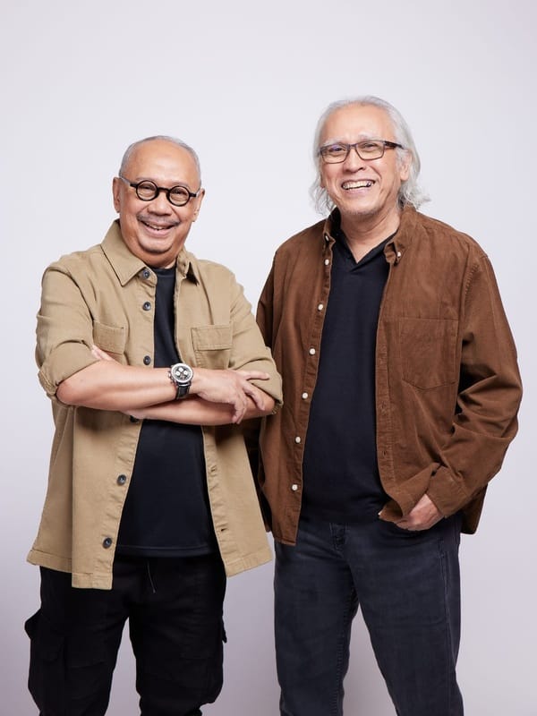 Ebiet G. Ade dan Iwan Fals. (Foto - Musica Studios)
