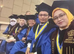 Wisuda Sekolah Tinggi Ilmu Tarbiyah (STIT) di Auditorium Harris Hotel Conventions Festival Citylink, Bandung, Jawa Barat, Selasa (7/10/2025).