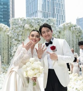 Amanda Manopo dan Kenny Austin resmi menikah pada Jumat (10/10/2025). (Foto - @amandamanopo)