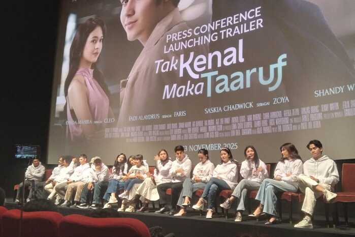 Jumpa pers peluncuran trailer resmi film Tak Kenal Maka Ta'aruf produksi Yahywa Titi Mangsa di XXI Epicentrum, Kuningan, Jakarta Selatan, Rabu (14/10/2025). (Foto - Ignaz Nugroz)