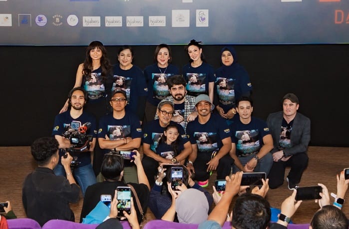 Jumpa pers dan press screening film Air Mata Mualaf di XXI Epicentrum, Kuningan, Jakarta Selatan, Rabu (19/11/2025). (Foto - Istimewa)
