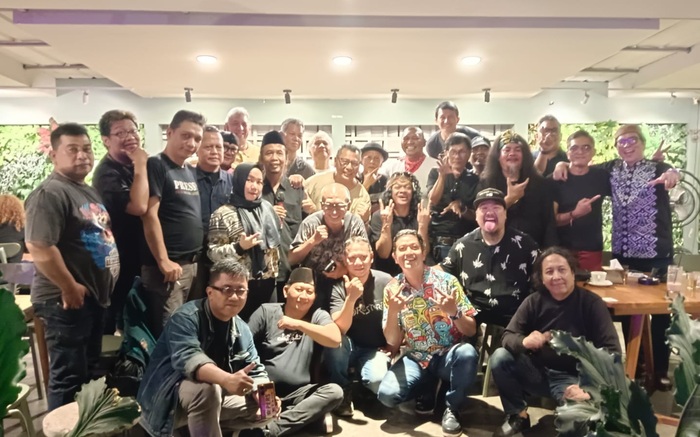 Buka puasa bersama PWI Jaya sie Musik dan Film di Surabi Teras, Ciputat, Tangerang Selatan, Minggu (8/3/2026). (Foto - Lek Woyo)