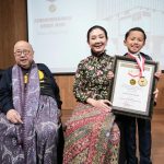 Parama Hansa Abhipraya saat menerima penghargaan dari Museum Rekor Dunia Indonesia (MURI) dalam kategori “Anak Usia Dini dengan Prestasi Lintas Disiplin Terbanyak” di Jakarta, Rabu (8/4/2026). (Foto - Istimewa)