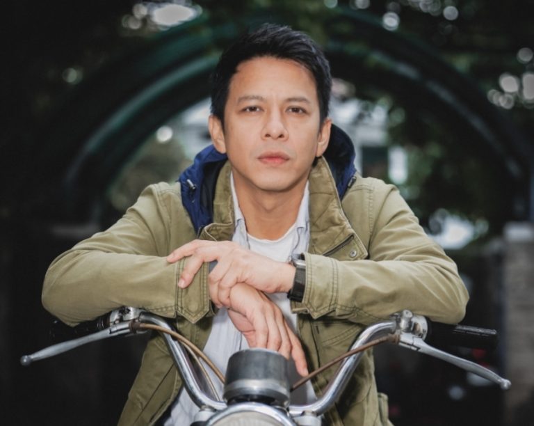 Ariel NOAH merilis lagu baru bertajuk Dulu Kita Masih Remaja. Lagu tersebut menjadi pengantar cerita film Dilan ITB 1997. (Foto - Istimewa)