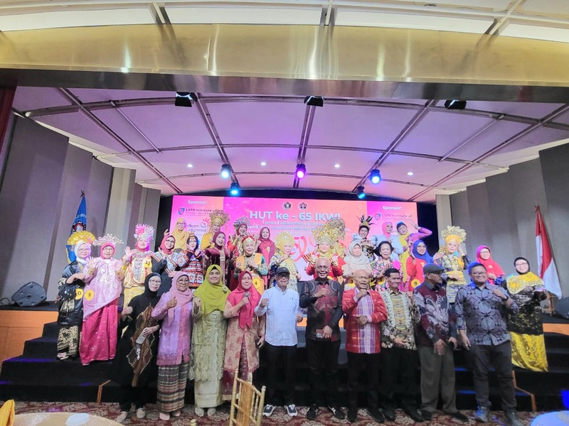 Acara Hari Ulang Tahun (HUT) ke-65 Ikatan Keluarga Wartawan Indonesia (IKWI) di
di Prof. Dr. Djajusman Auditorium & Performance Hall, LSPR Institute of Communication and Business, Sudirman Park Campus, Jakarta, Selasa (21/7/2026). (Foto - IKWI)