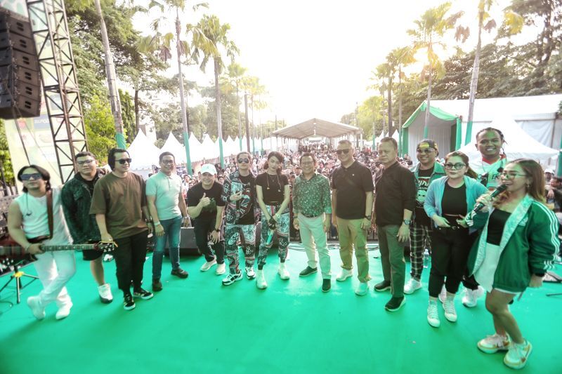 Menteri Koordinator Bidang Pemberdayaan Masyarakat, Muhaimin Iskandar (Cak Imin) saat menghadiri Lokarya Fest 2026 di Plaza Barat Gelora Bung Karno (GBK), Senayan, Jakarta Pusat pada Sabtu (25/7/2026). (Foto - Rezagrapher)